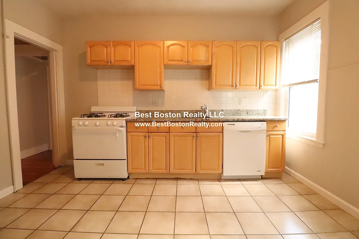 Building Photo - 36 N Beacon St #1