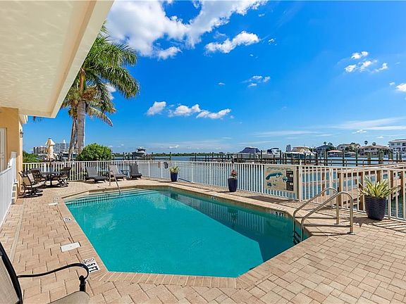 5th image of 205 Brightwater Dr APT 303