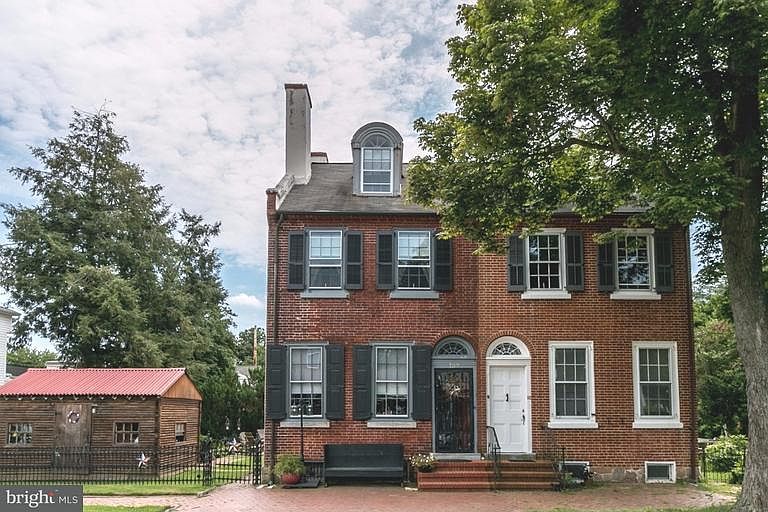 1st image of 133 Washington St