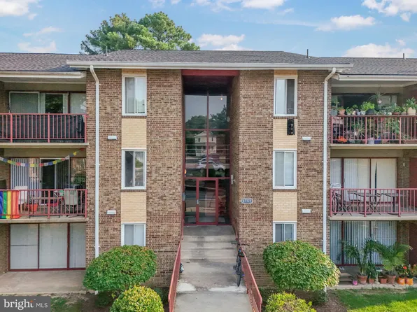 4709 Tecumseh St APT 302, College Park, MD 20740