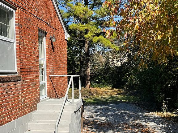 2nd image of 2726 Wellman Dr
