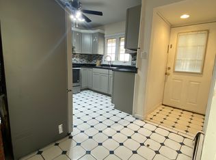 72 Friendly Rd, Hicksville, NY 11801