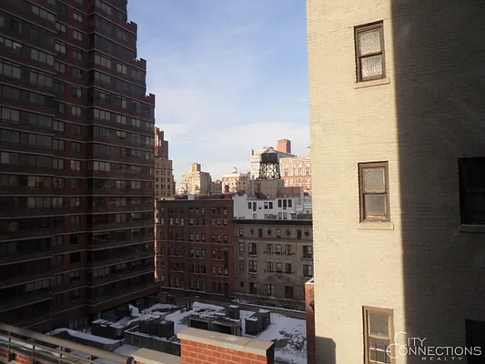 Rented by City Connections Realty | media 16