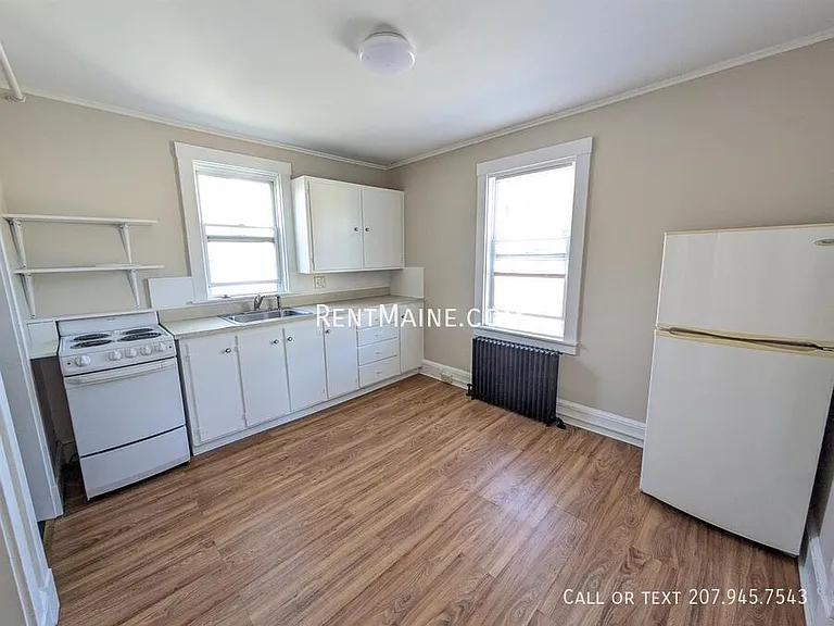 101 Center St #1 — Photo 1