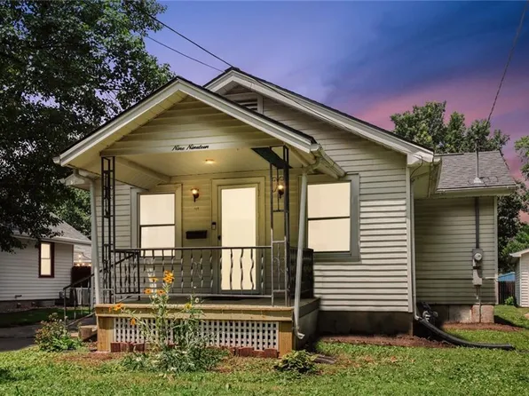 919 W 6th St, Ottawa, KS 66067