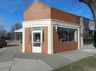 20207 Mack Ave, Grosse Pointe Woods, MI 48236