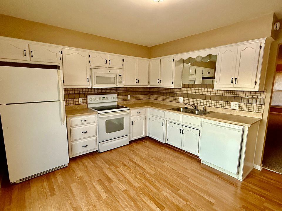 1st image of 1424 Laurel St #2