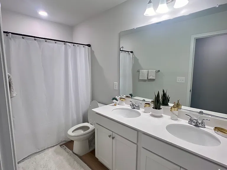 Full bathroom upstairs