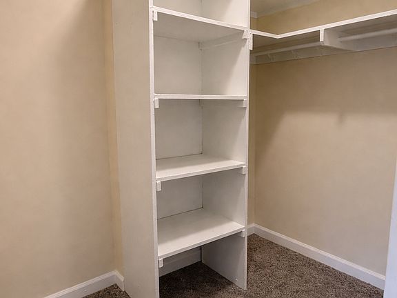 5th image of 1021 Arlington Blvd APT 646