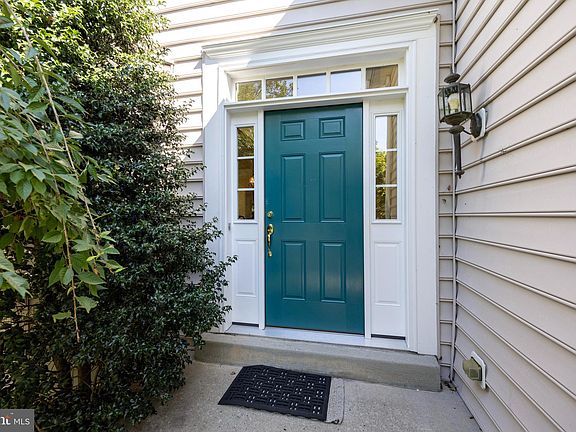 4th image of 308 Quail Dr N