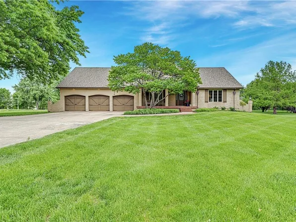 11260 W 155th Ter, Overland Park, KS 66221