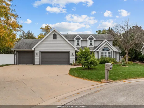 1133 W Woodstone Dr, Appleton, WI 54914