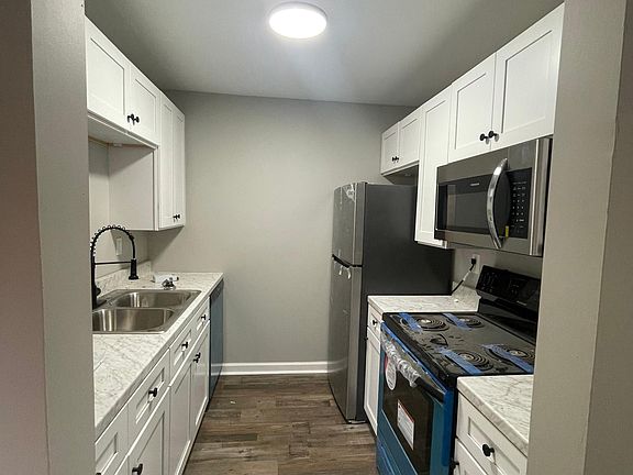 5th image of 780 E 6th St APT A