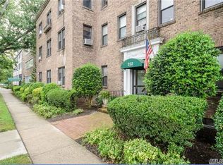 601 Franklin Ave, Garden City, NY 11530