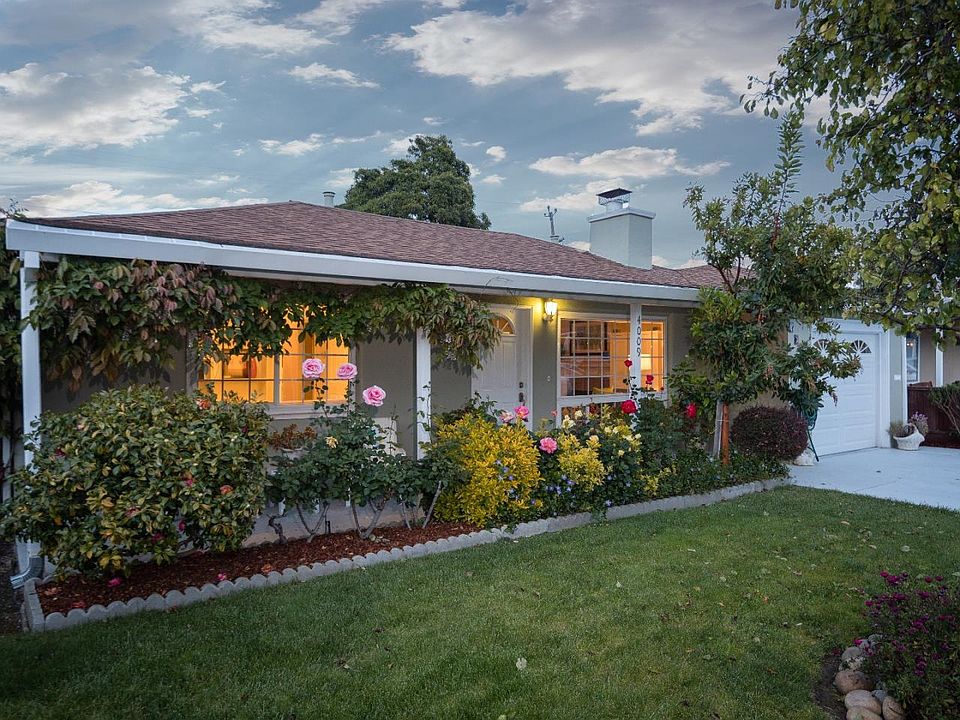 1st image of 4009 Martin Dr