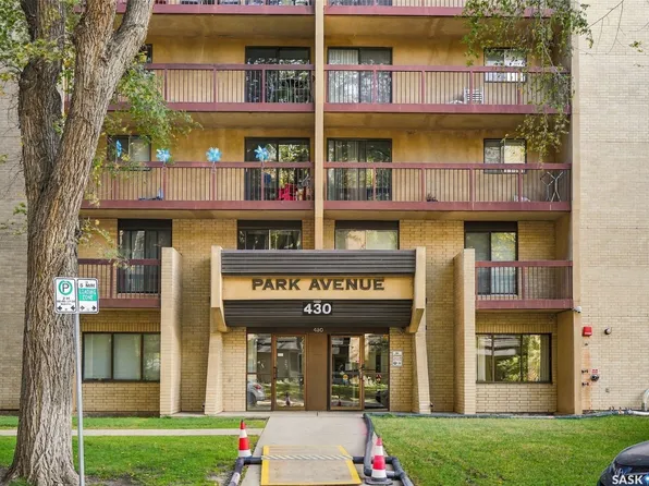 430 5th Avenue N #502, Saskatoon, SK S7K 6Z2