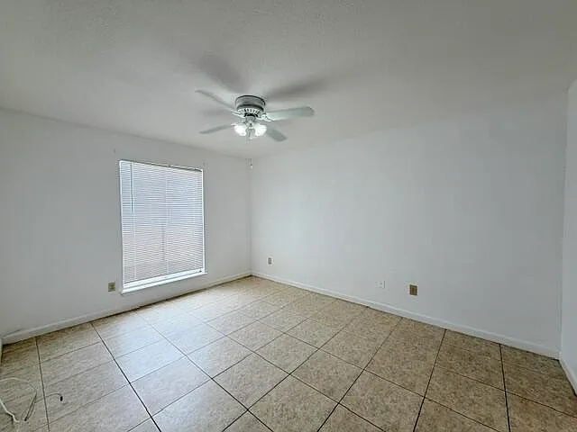 899 W Riverside Dr #611 — Photo 21