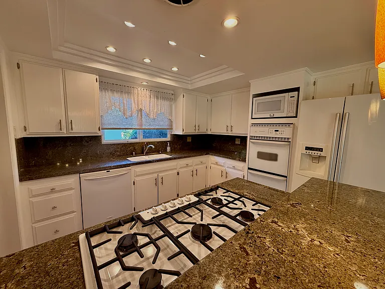 1872 W Chalet Ave — Photo 6