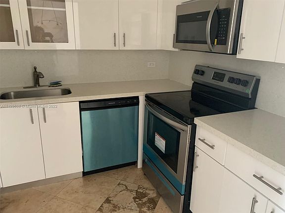 2nd image of 7441 Wayne Ave APT 8M