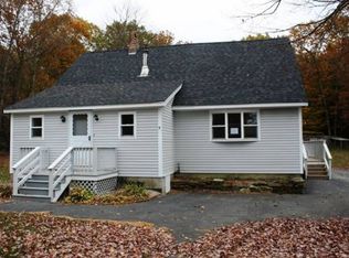 35 Brentwood Rd, Fremont, NH 03044