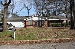 1st image of 108 Oak Hill Dr
