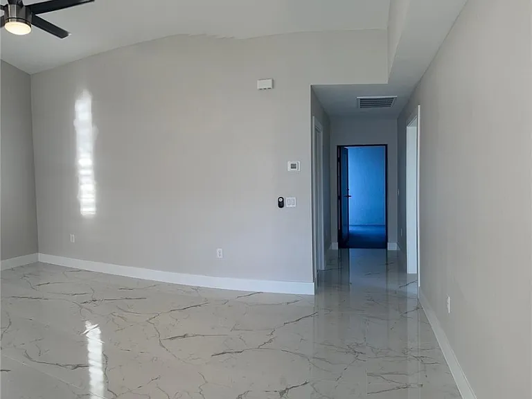 1578 Gretchen Ave S — Photo 2