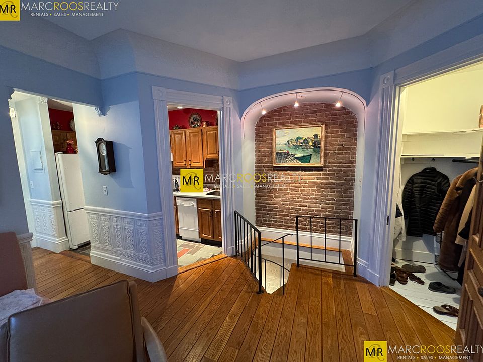 1st image of 437 Marlborough St APT 13