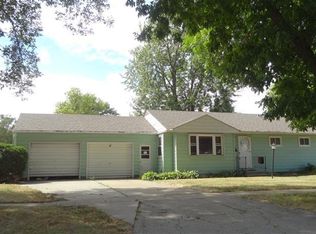 1423 Prairie St, Grinnell, IA 50112