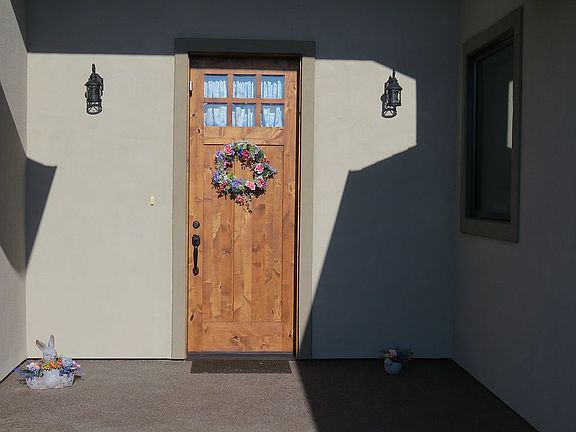 Front Door/Entry