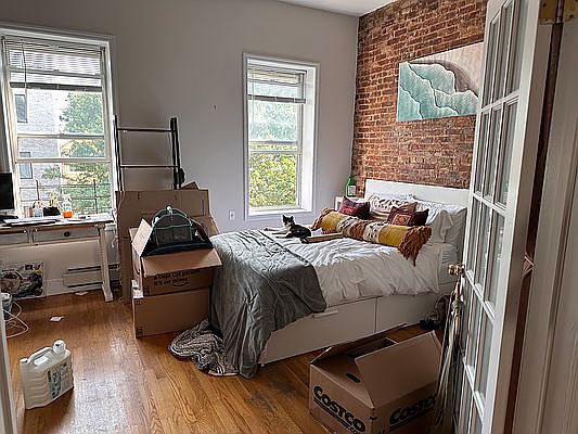 3rd image of 564 Saint Marks Ave APT 3L