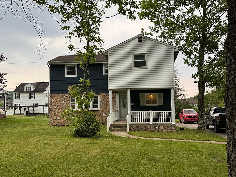 ⭐️mai 1720 Main St, Weaverville, CA 96093 | Zillow