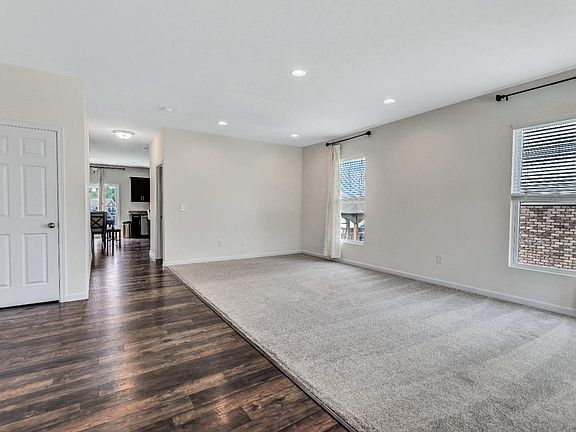 2nd image of 5773 Parkland Ave