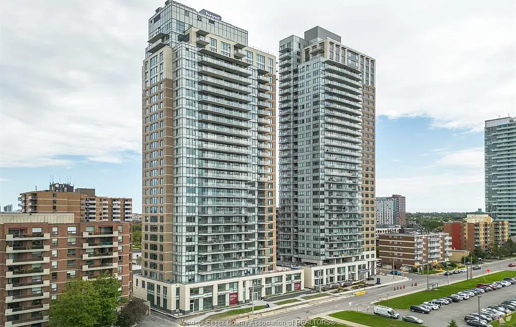 1 bed, $2,385 — Photo 1