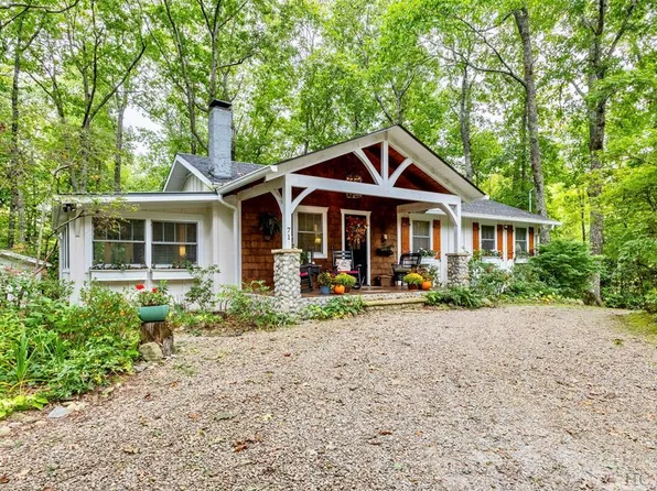 71 Eastside Duck Mountain Road, Scaly Mountain, NC 28775