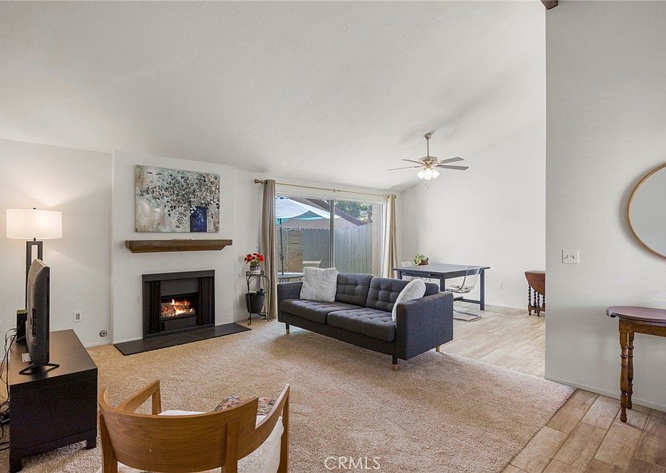 1st image of 643 Parkview Dr