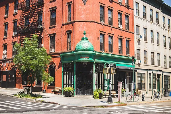 Rented by null | media 31