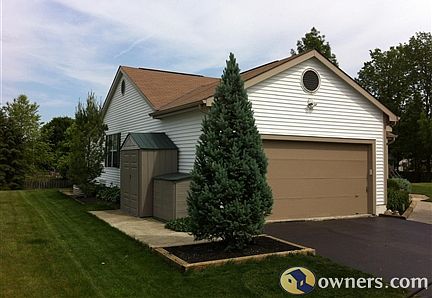 Front/side view from left