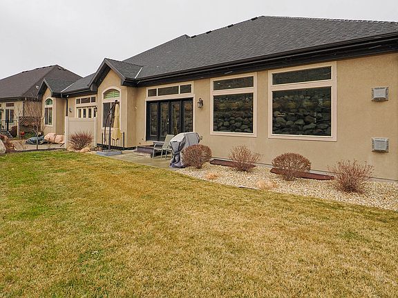 2nd image of 1154 E Sunset Dunes Way