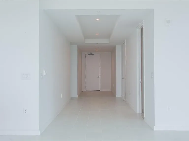 400 Central Ave #2601 — Photo 6