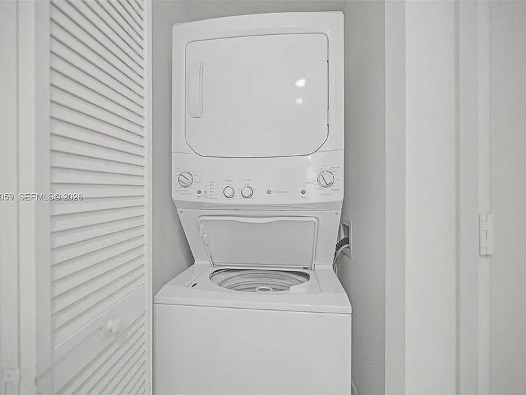 121 NE 34th St #2705 — Photo 25