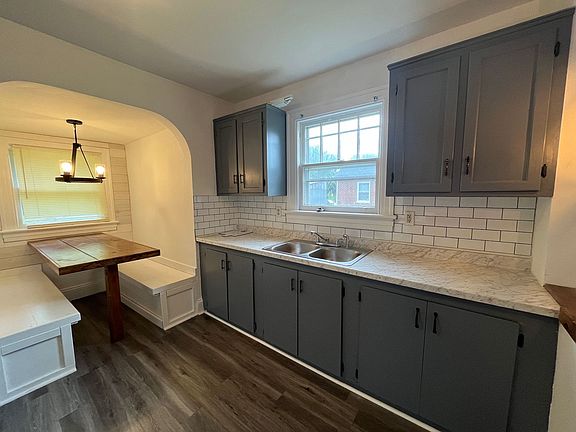 3rd image of 1208 Tilden Ave