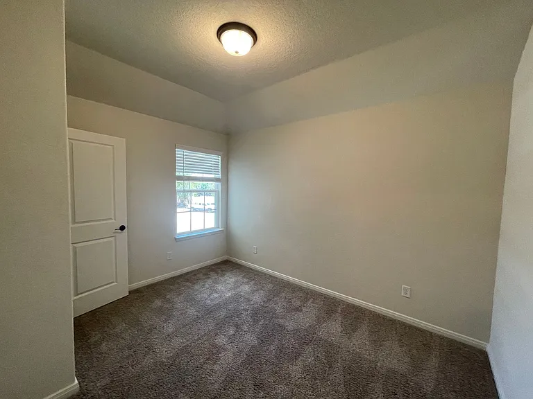 10334 Lynwood Br #102 — Photo 13