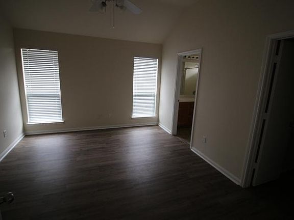 5th image of 1622 Oak Chase Trl
