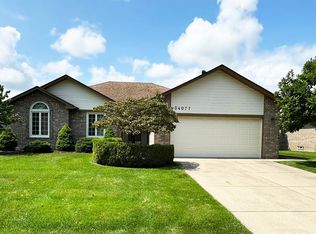 34077 Charlotte Dr, Sterling Heights, MI 48312
