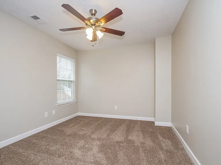 904 Summercrest Cv — Photo 7
