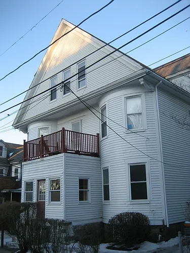 32 Gordon St #3 Photo 1