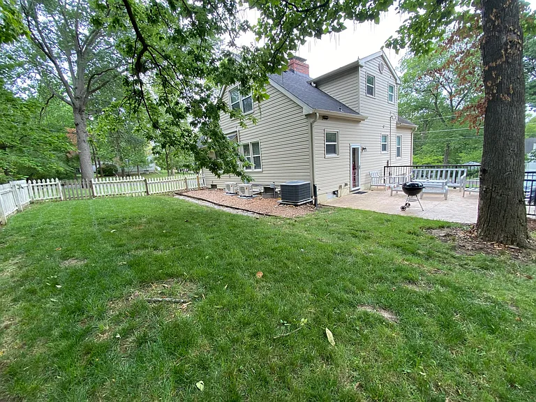 1801 University Ave — Photo 21