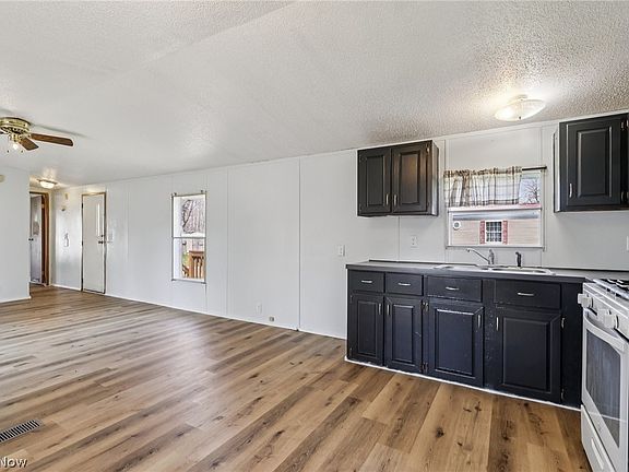 5th image of 6800 Lake Rd W #21
