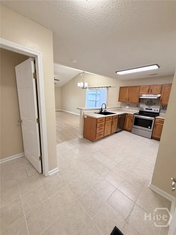 3 bed, 2.0 bath, 1679 sqft, $2,000 — Photo 4