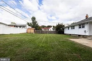 2424 E Parris Dr — Photo 26